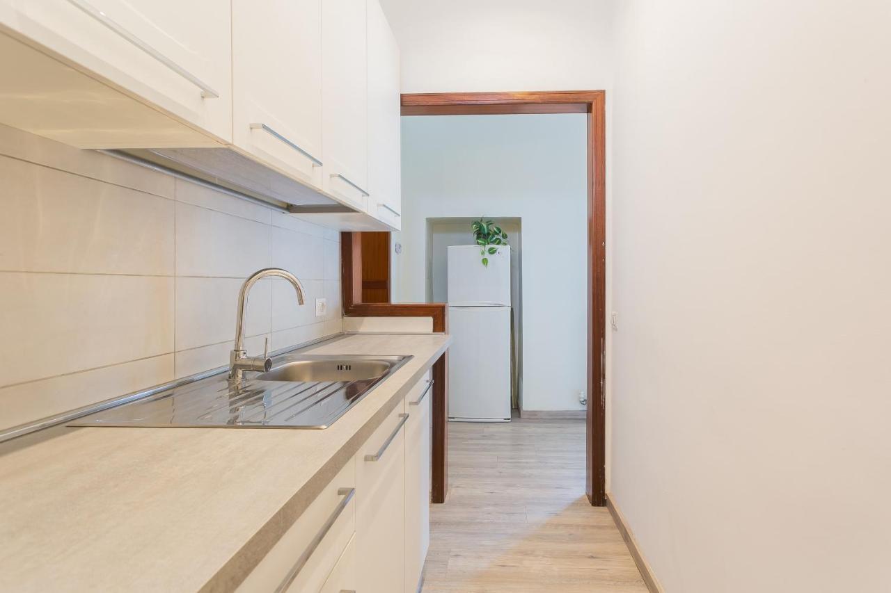 Torre Lama Apartments By Wonderful Italy Барі Екстер'єр фото