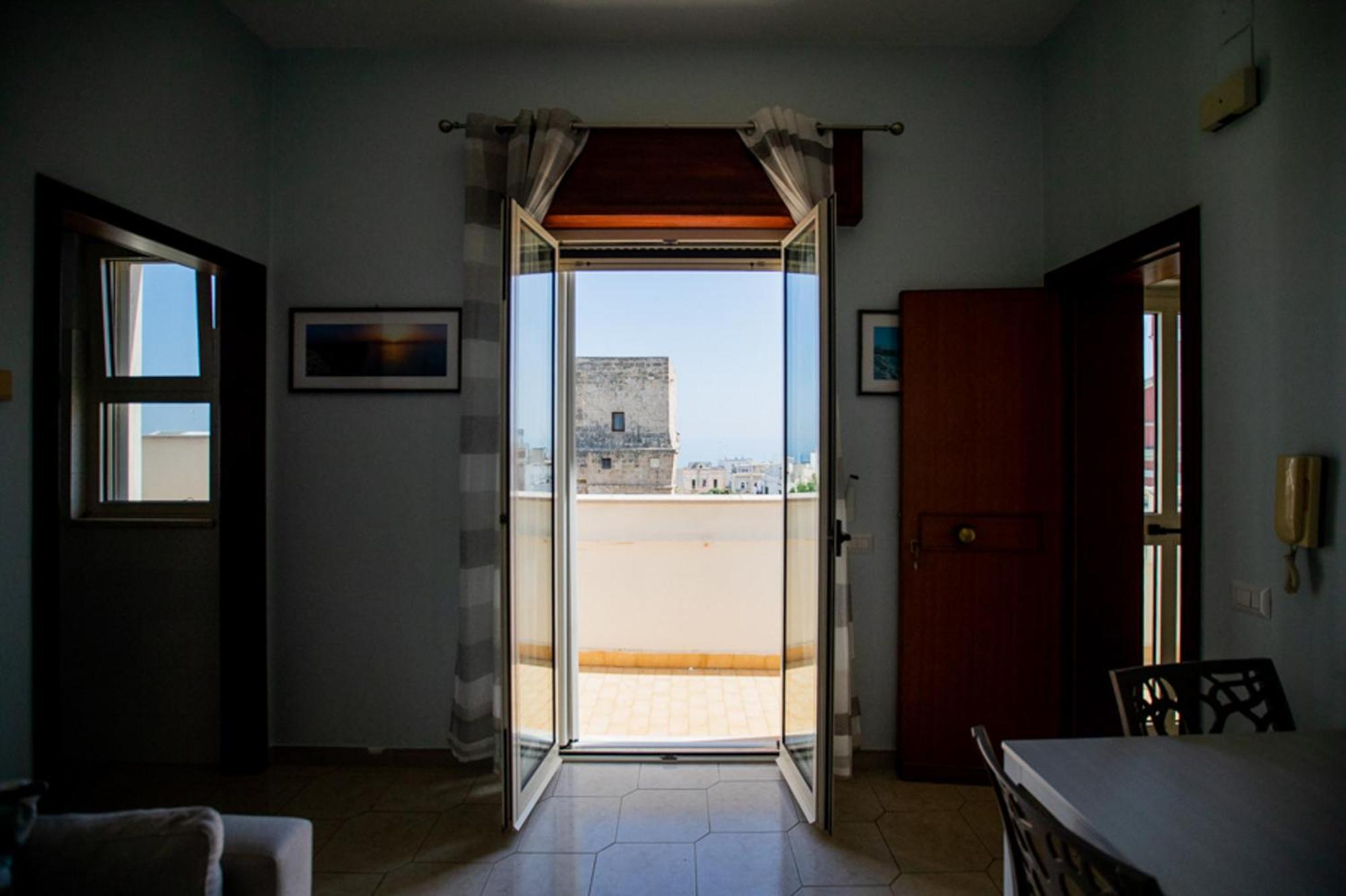 Torre Lama Apartments By Wonderful Italy Барі Екстер'єр фото